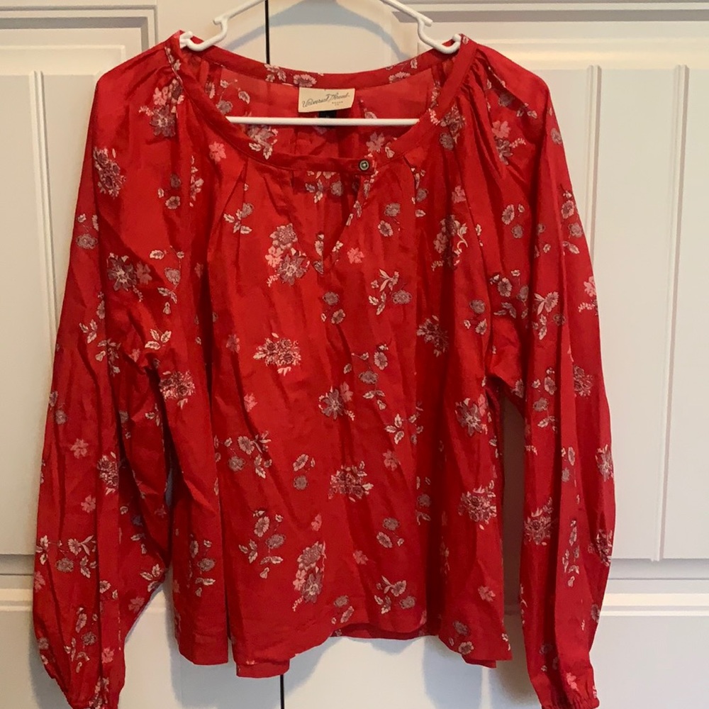Red floral top